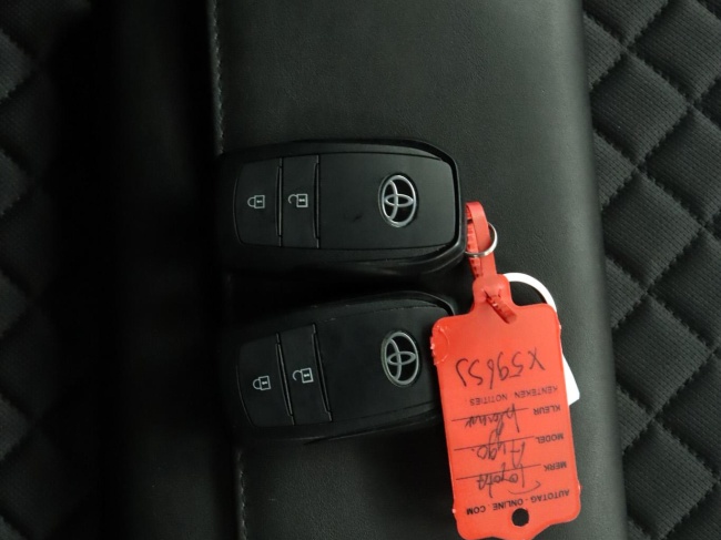 Toyota Aygo X - 1.0 VVT-i S-CVT Premium