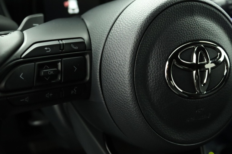 Toyota Aygo X - 1.0 VVT-i S-CVT Premium 19