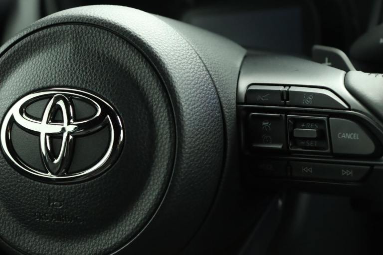 Toyota Aygo X - 1.0 VVT-i S-CVT Premium 21