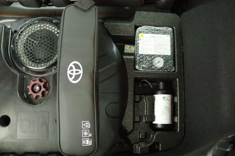 Toyota Aygo X - 1.0 VVT-i S-CVT Premium 33