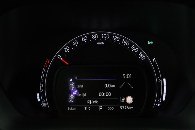 Toyota Aygo X - 1.0 VVT-i S-CVT Premium 48