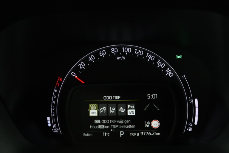 Toyota Aygo X - 1.0 VVT-i S-CVT Premium 52