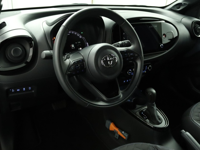 Toyota Aygo X - 1.0 VVT-i S-CVT Premium