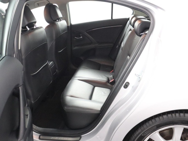Toyota Avensis - 2.0 VVTi Executive Business