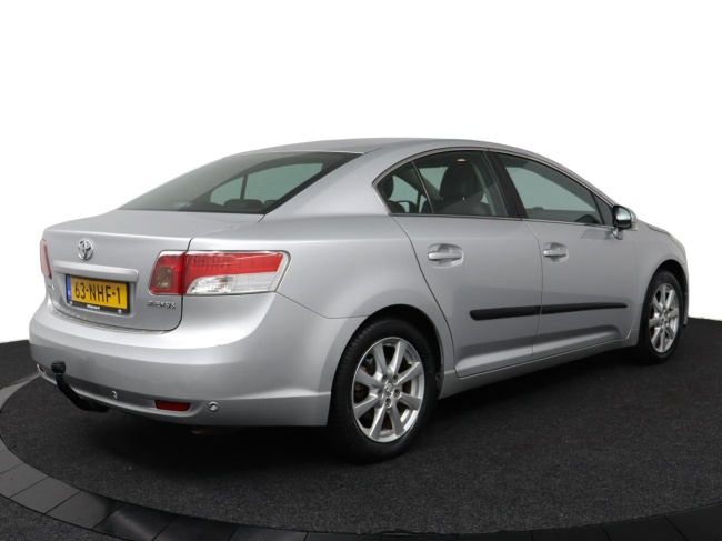 Toyota Avensis - 2.0 VVTi Executive Business