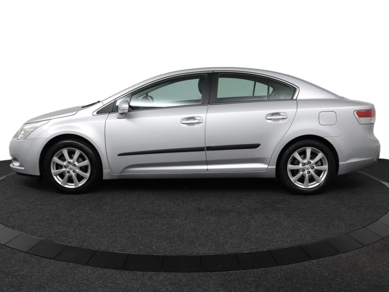 Toyota Avensis - 2.0 VVTi Executive Business 3