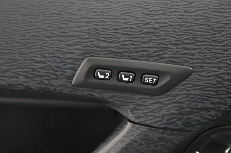 Toyota Avensis - 2.0 VVTi Executive Business 31