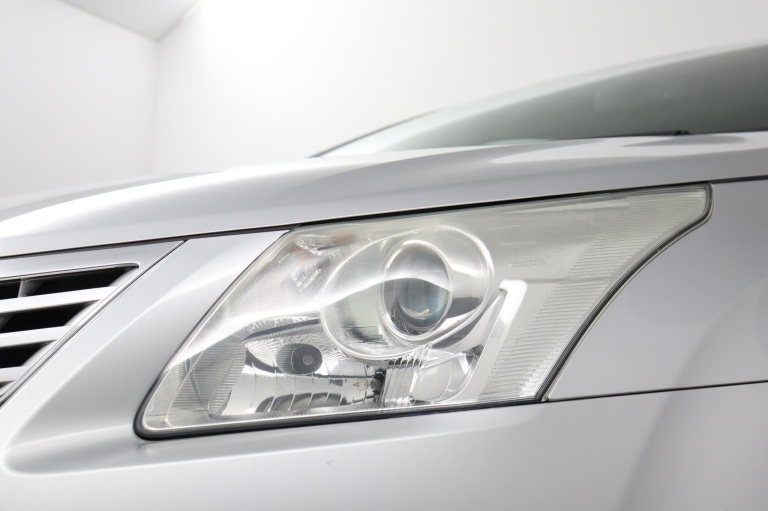 Toyota Avensis - 2.0 VVTi Executive Business 36