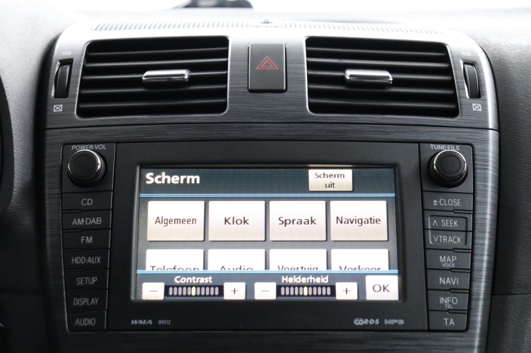 Toyota Avensis - 2.0 VVTi Executive Business 40