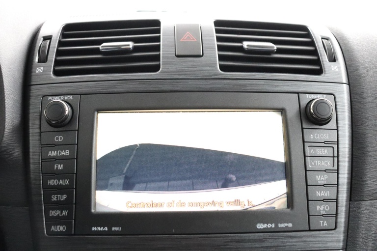 Toyota Avensis - 2.0 VVTi Executive Business 9