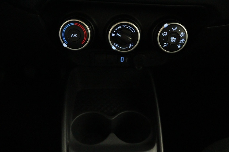 Toyota Aygo X - 1.0 VVT-i MT Play 16