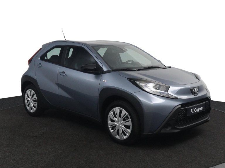 Toyota Aygo X - 1.0 VVT-i MT Play 3