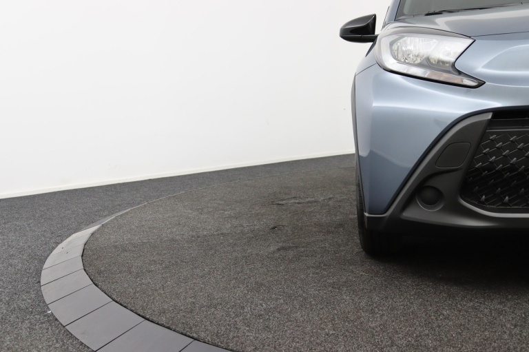 Toyota Aygo X - 1.0 VVT-i MT Play 32