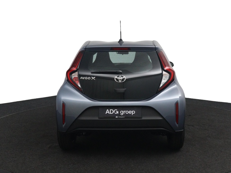 Toyota Aygo X - 1.0 VVT-i MT Play 8