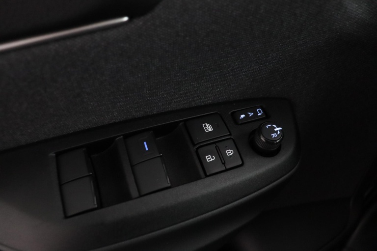 Toyota Yaris Cross - 1.5 Hybrid First Edition Limited 29