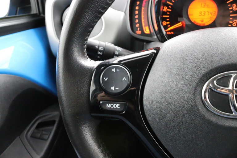 Toyota Aygo - 1.0 VVT-i x-sport 17