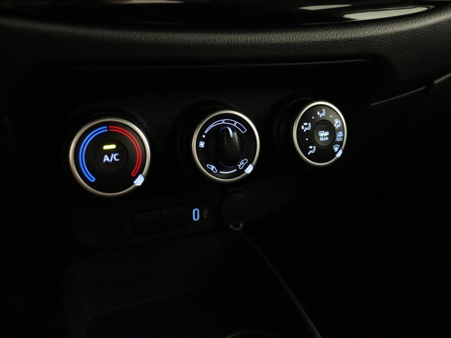 Toyota Aygo X - 1.0 VVT-i MT Play
