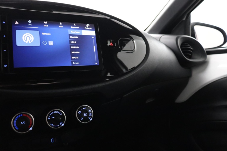 Toyota Aygo X - 1.0 VVT-i MT Play 9