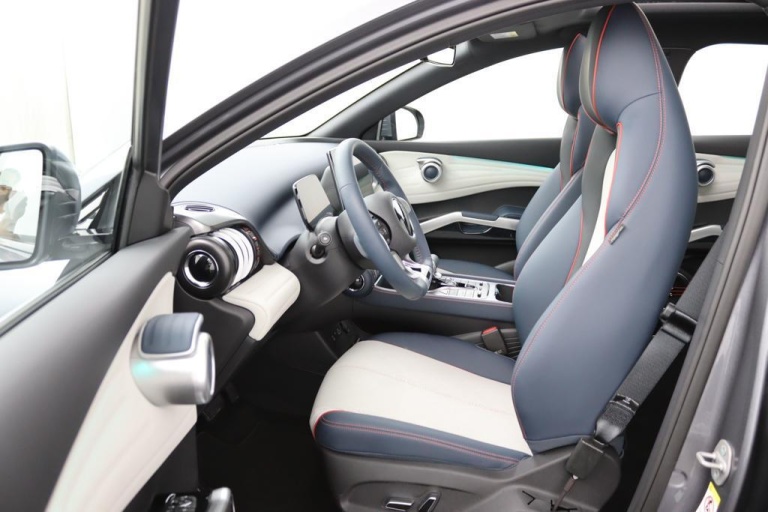 BYD ATTO 3 - Comfort 60 kWh 29