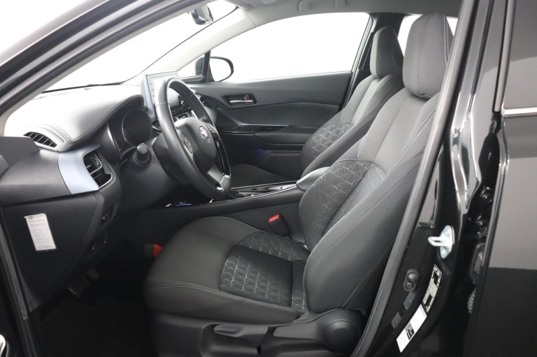 Toyota C-HR - 1.8 Hybrid Dynamic 17