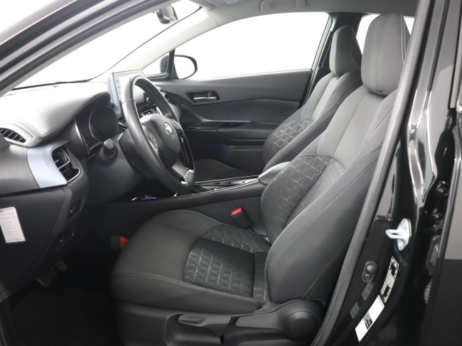 Toyota C-HR - 1.8 Hybrid Dynamic