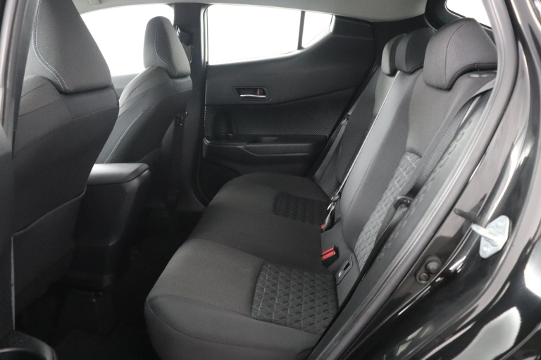 Toyota C-HR - 1.8 Hybrid Dynamic 18