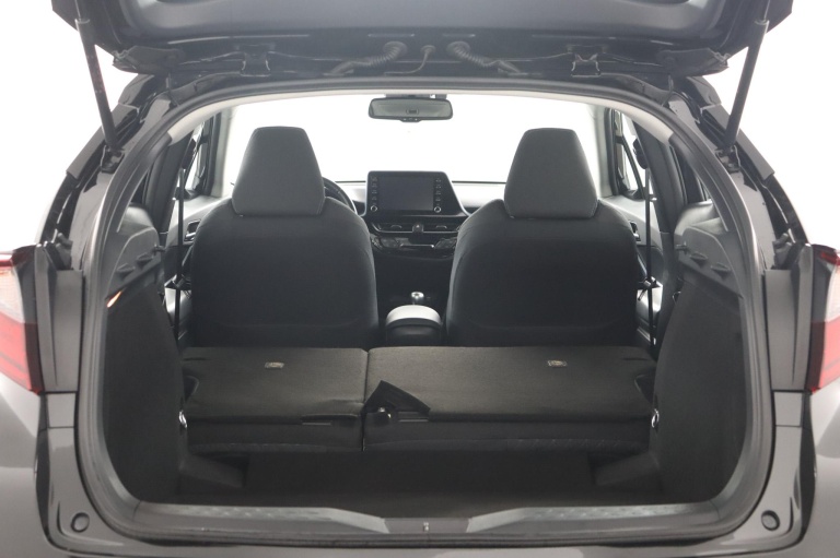 Toyota C-HR - 1.8 Hybrid Dynamic 26