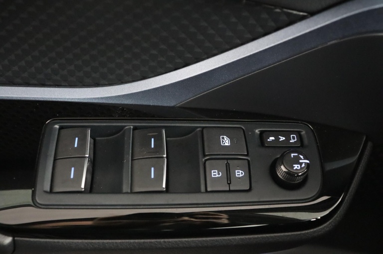 Toyota C-HR - 1.8 Hybrid Dynamic 29