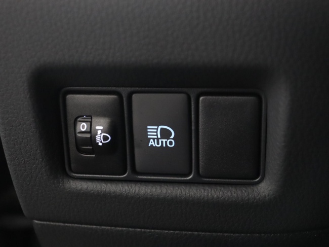 Toyota C-HR - 1.8 Hybrid Dynamic