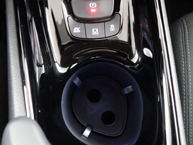 Toyota C-HR - 1.8 Hybrid Dynamic