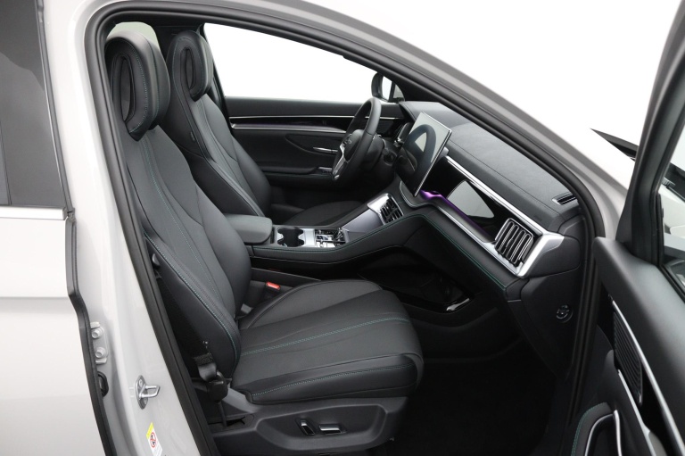 BYD SEAL U - 1.5 DM-i FWD Boost 17