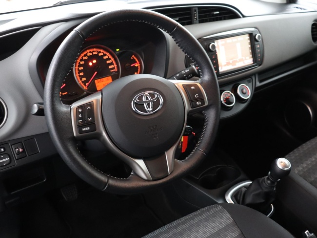 Toyota Yaris - 1.3 VVT-i Aspiration