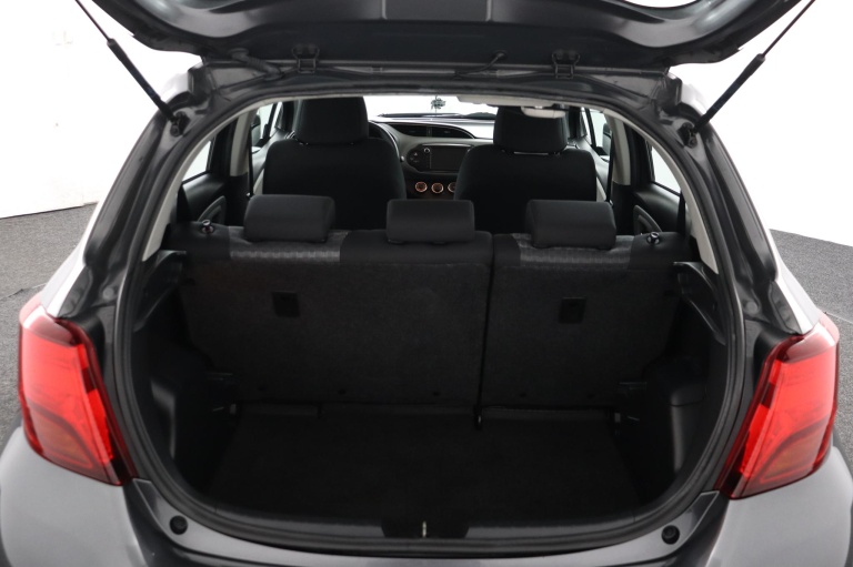 Toyota Yaris - 1.3 VVT-i Aspiration 23