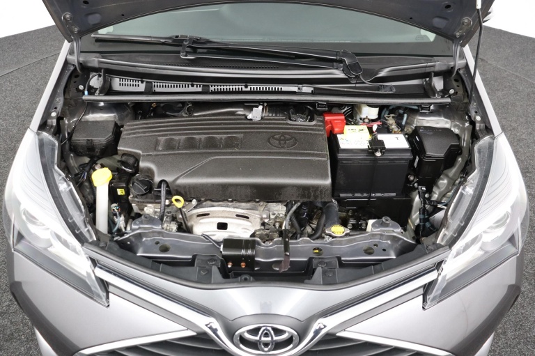 Toyota Yaris - 1.3 VVT-i Aspiration 33