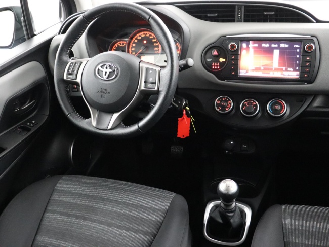 Toyota Yaris - 1.3 VVT-i Aspiration