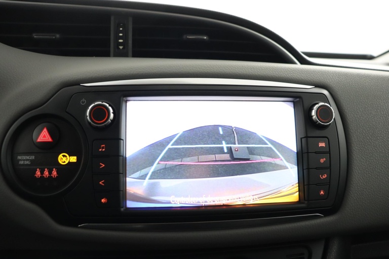 Toyota Yaris - 1.3 VVT-i Aspiration 9