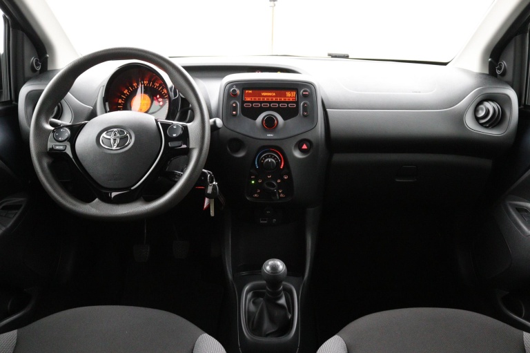 Toyota Aygo - 1.0 VVT-i x-fun 11