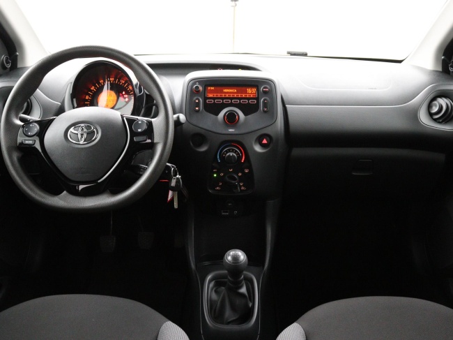 Toyota Aygo - 1.0 VVT-i x-fun