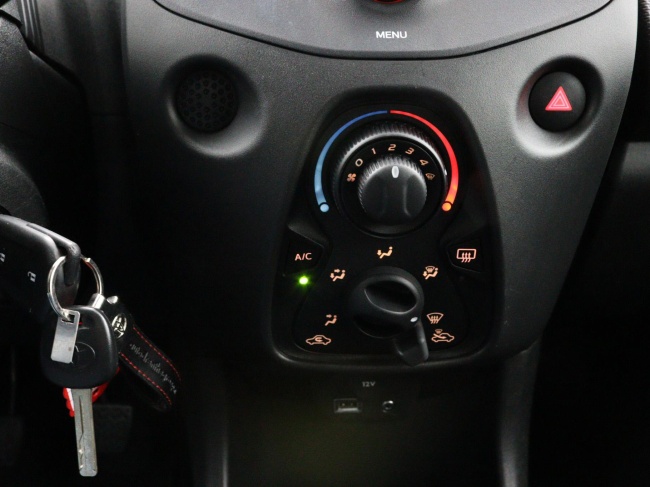 Toyota Aygo - 1.0 VVT-i x-fun