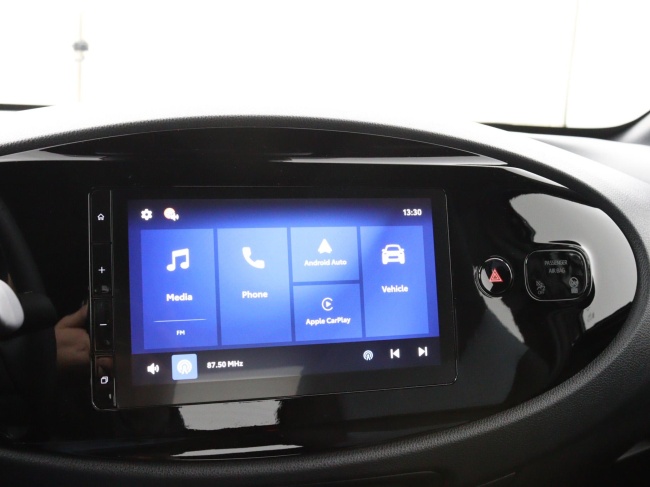 Toyota Aygo X - Hybrid 115 play