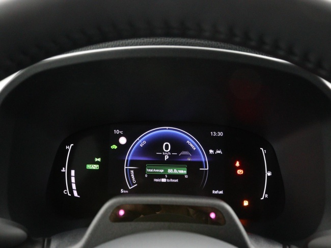 Toyota Aygo X - Hybrid 115 play