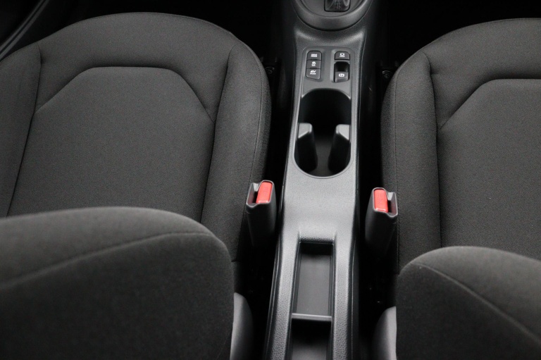 Toyota Aygo X - Hybrid 115 play 23