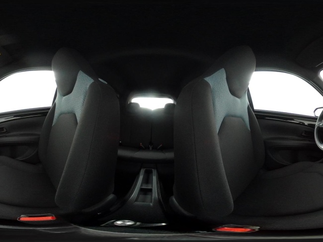 Toyota Aygo X - Hybrid 115 play