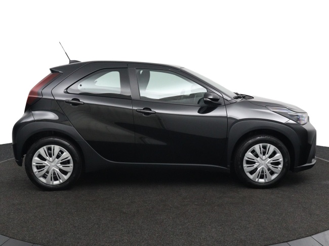 Toyota Aygo X - Hybrid 115 play