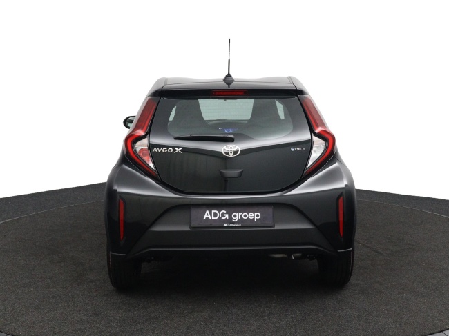 Toyota Aygo X - Hybrid 115 play