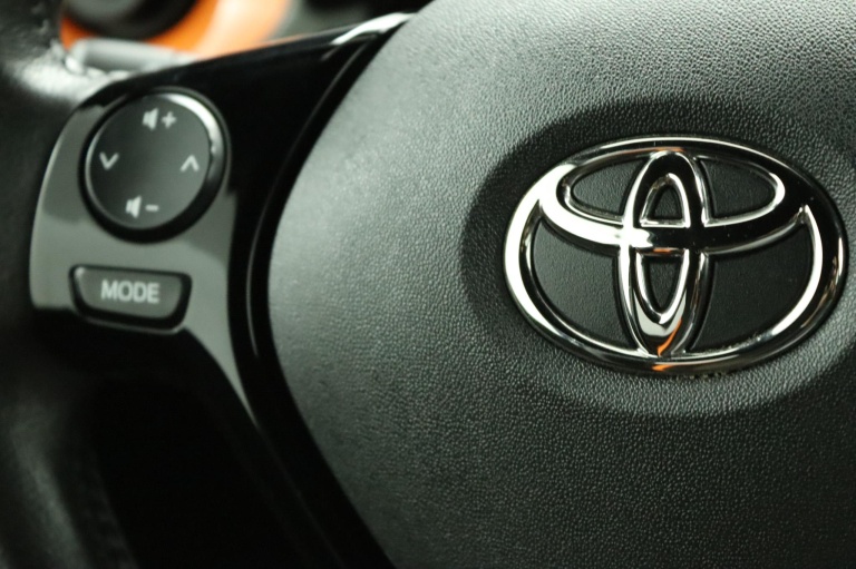 Toyota Aygo - 1.0 VVT-i x-JBL 19