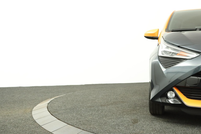 Toyota Aygo - 1.0 VVT-i x-JBL 34