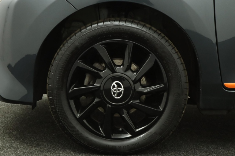 Toyota Aygo - 1.0 VVT-i x-JBL 36