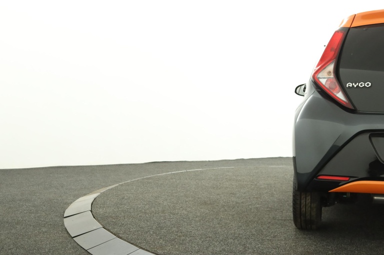 Toyota Aygo - 1.0 VVT-i x-JBL 39