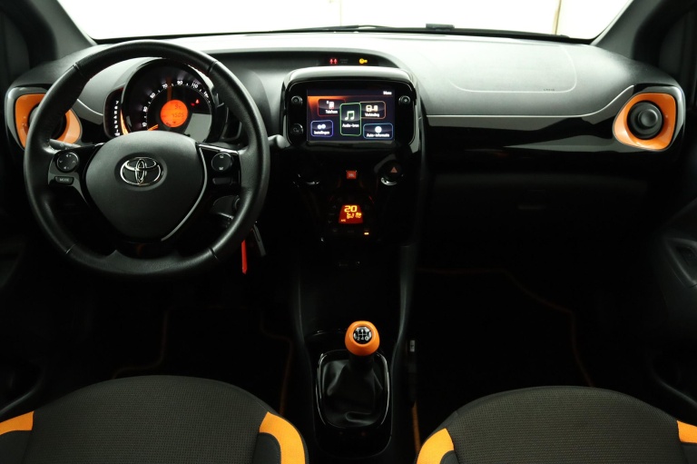 Toyota Aygo - 1.0 VVT-i x-JBL 4